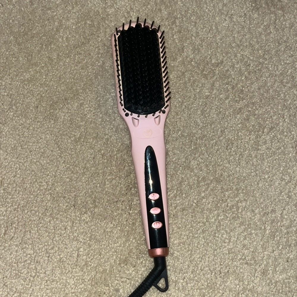 L’ANGE Hair Straightener Comb Heat Plug-in Unused